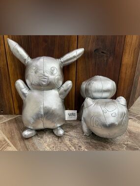 Pokémon 25th Anniversary Metallic Plush Pikachu & Bulbasaur (NWT) Silver Set